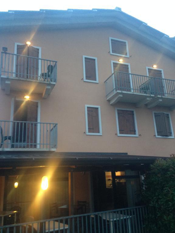 Hotel Scandola Bosco Chiesanuova Exterior photo